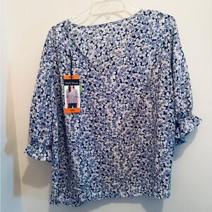 Well Worn Women's Multicolor Floral Blouse